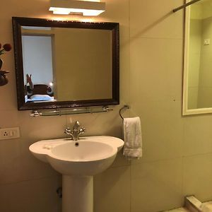 Service Apartment